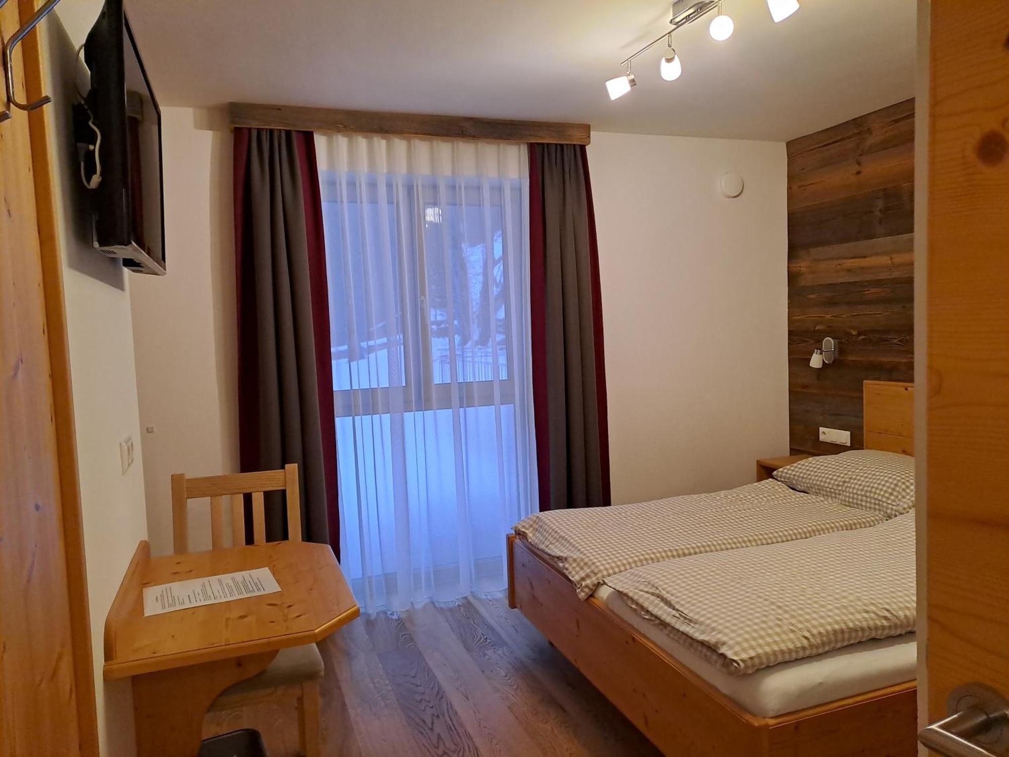Zimmer & Appartements Schwarzenbacher Sonja & Konrad 克雷纳尔 外观 照片
